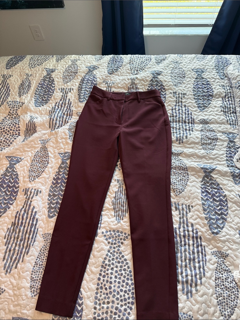 Express editor skinny ankle pants burgundy 6r NWOT